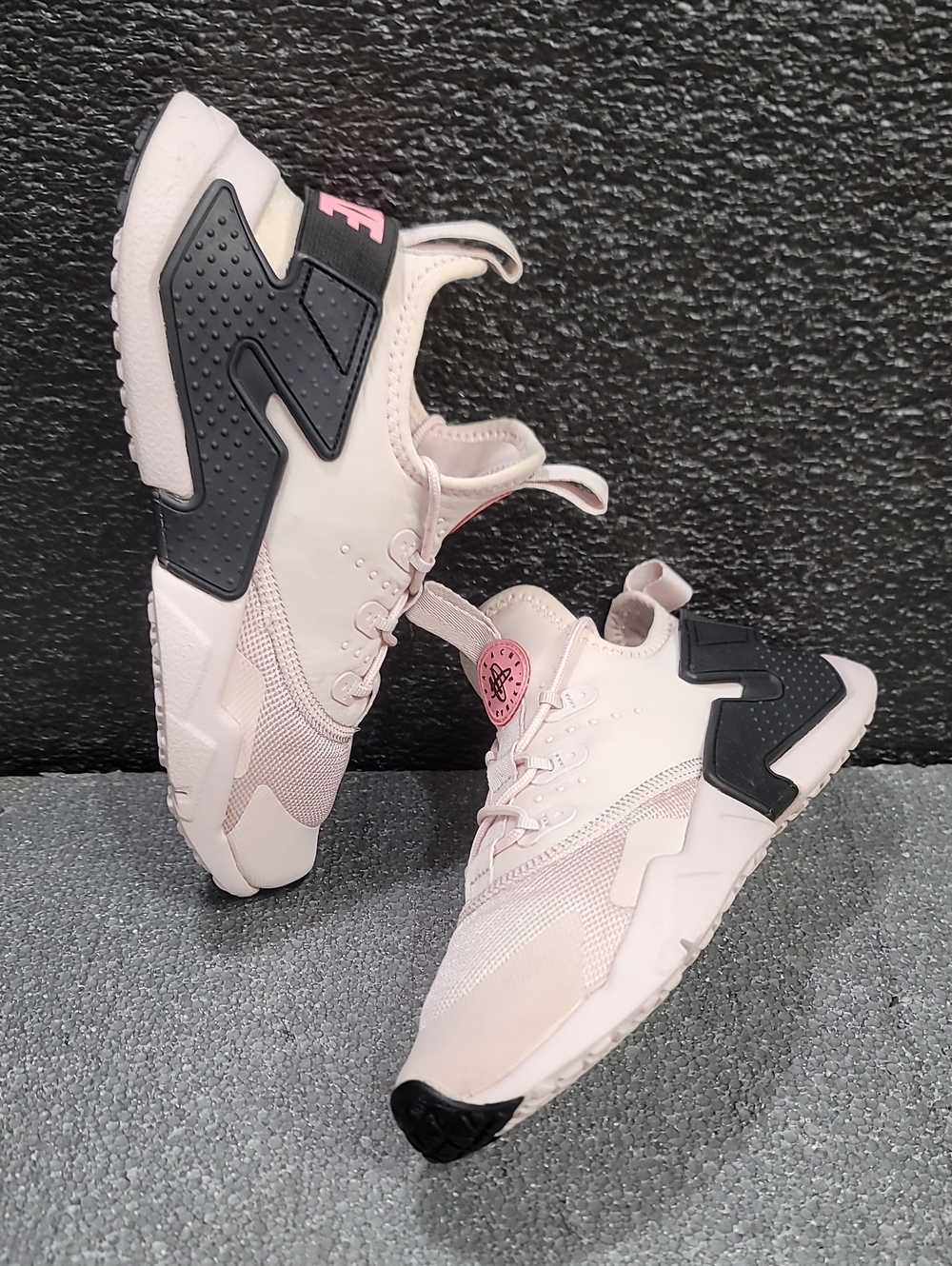 Nike Huarache Run Drift "Barley Rose" Wmns 5.5 Fast Shipping